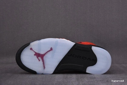 Hyperoad (2021) RETRO AIR 5 RED BULLS RAGING JORDAN 0720